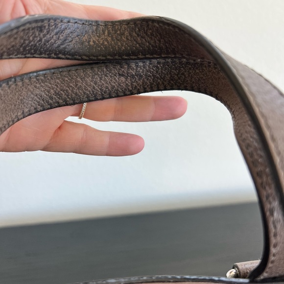 Authentic Gucci GG Supreme Tote Bag. - Picture 10 of 16